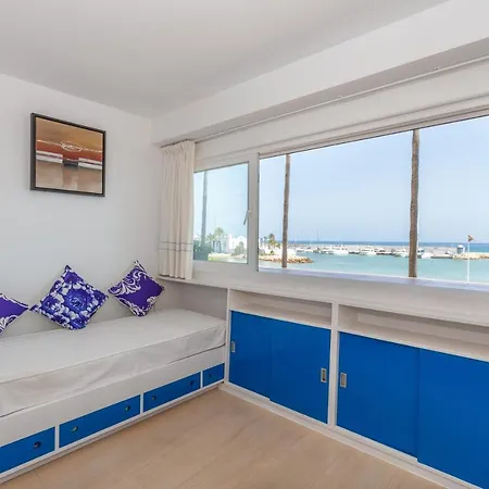 Apartamento En 1ª Linea De Playa Marbella